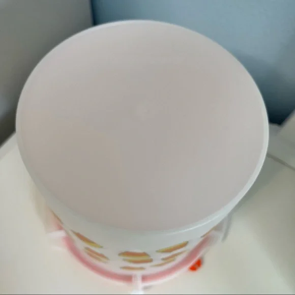 Tupperware X Large Canister Storage Contajner 8 1/2”H - Picture 6 of 10